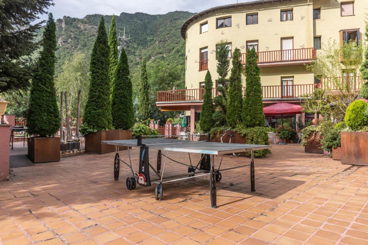 Hotel Cardos Ribera de Cardós Esterno foto