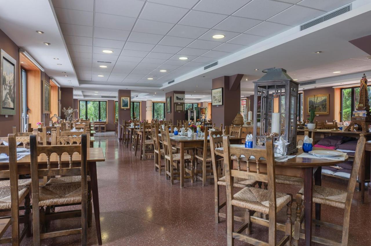 Hotel Cardos Ribera de Cardós Esterno foto